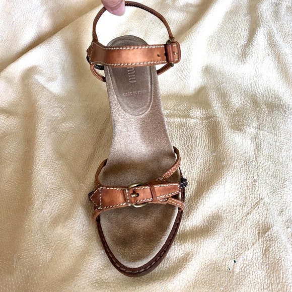 miu miu Vachetta sandals. - Picture 4 of 7